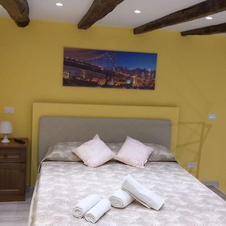 Ferienwohnung La Rosa Dei Venti " Ponente" Palermo Exterior foto