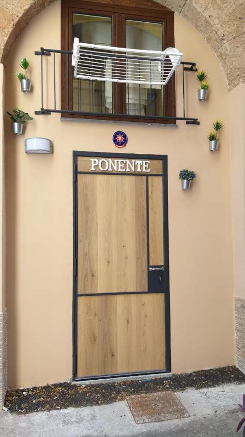 Ferienwohnung La Rosa Dei Venti " Ponente" Palermo Exterior foto